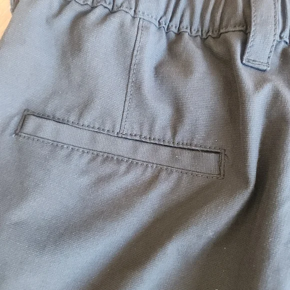 Banana Republic Men's Shorts size 34 - Picture 7 of 7